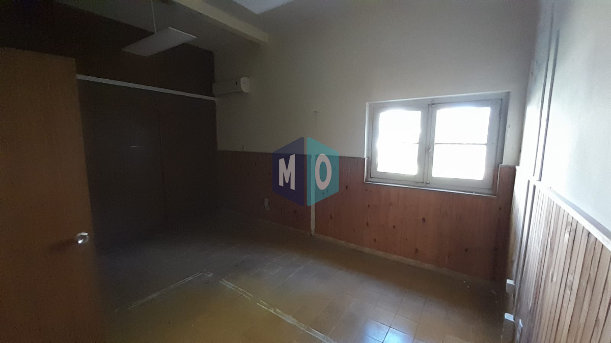 Casa ID.789 - Edificio Ex-Juzgado; Inversión para construcción  