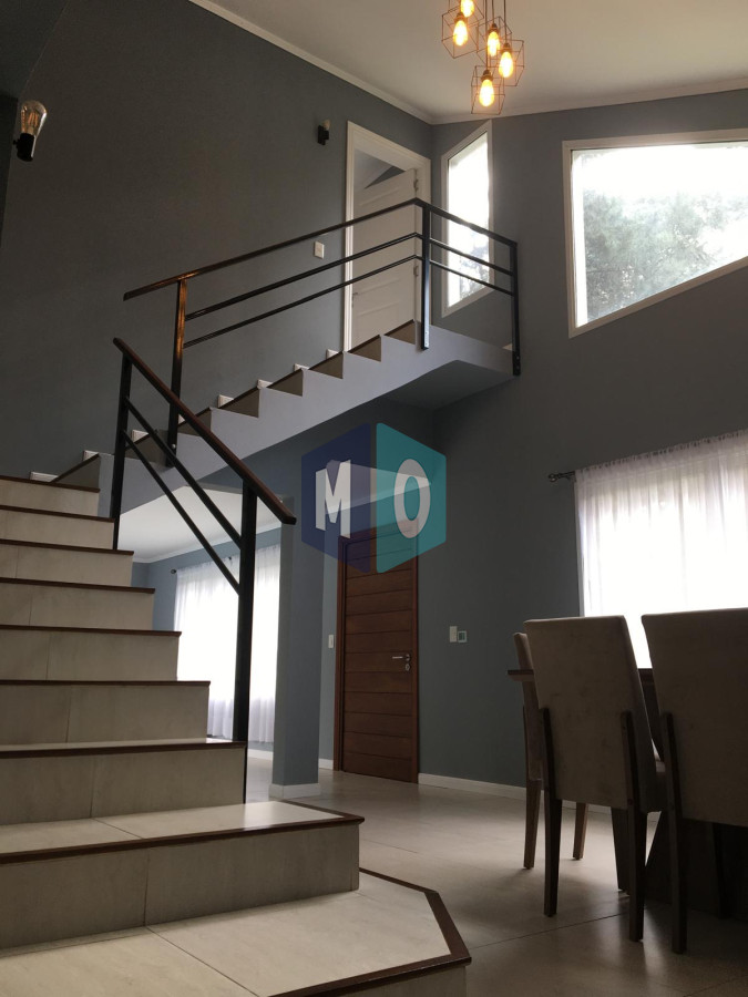 Casa ID.740 - Herosa Casa 3 dormitorios en parque Burnett 