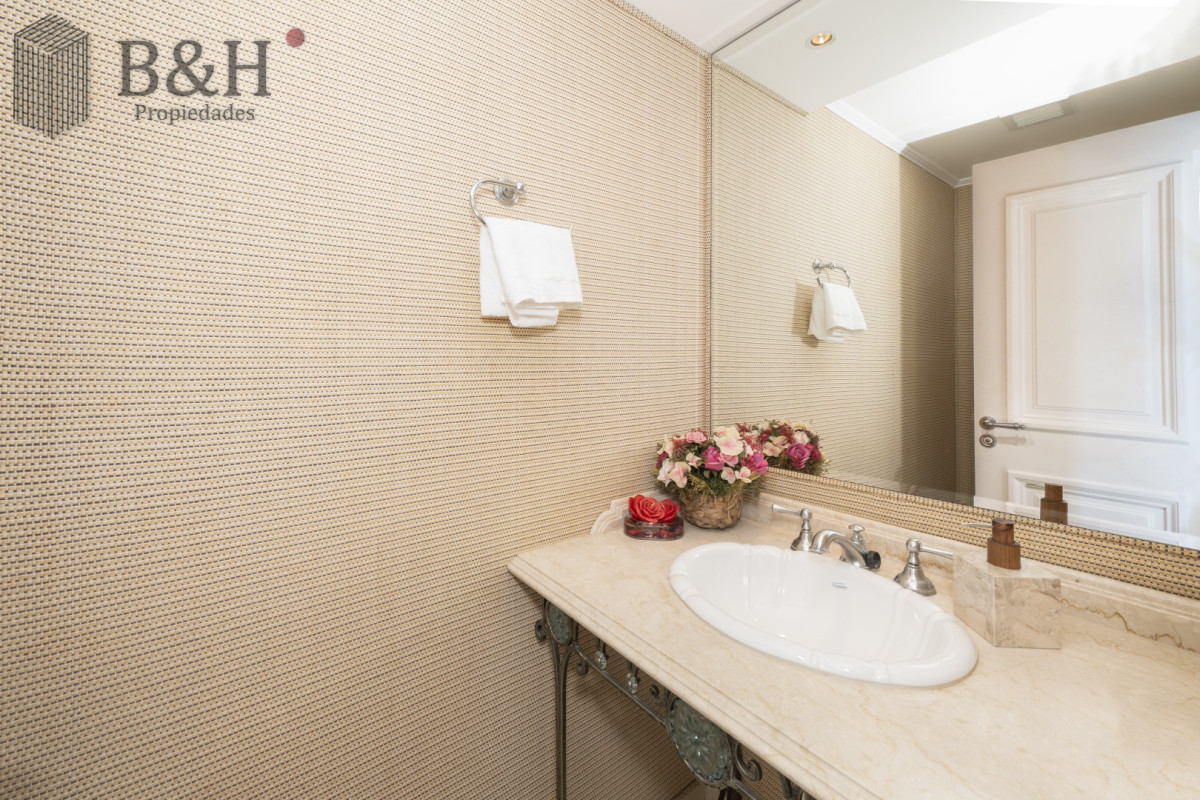 Apartamento ID.7481 - Millenium Tower esquinero Frente al Mar