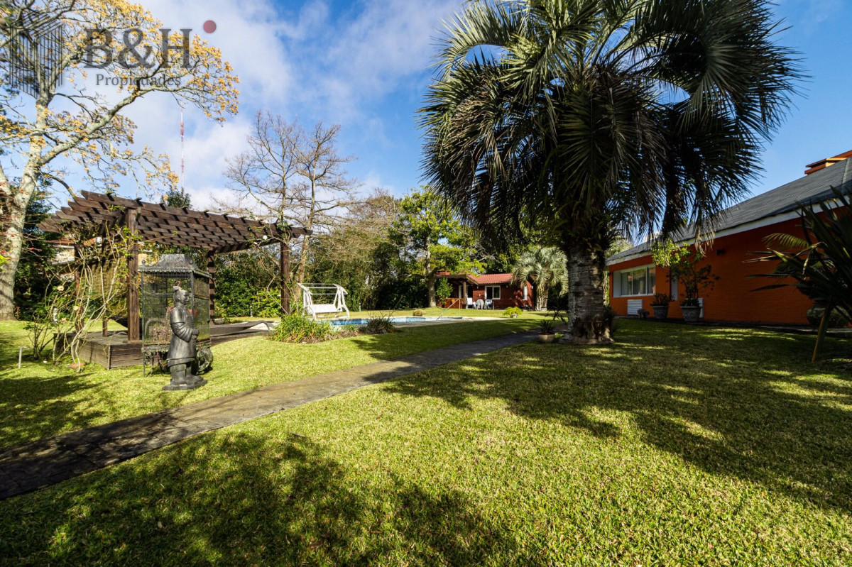 Casa ID.6007 - Casa en  Cantegril PUNTA DEL ESTE