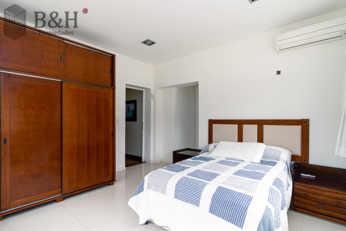 Casa ID.6007 - Casa en  Cantegril PUNTA DEL ESTE