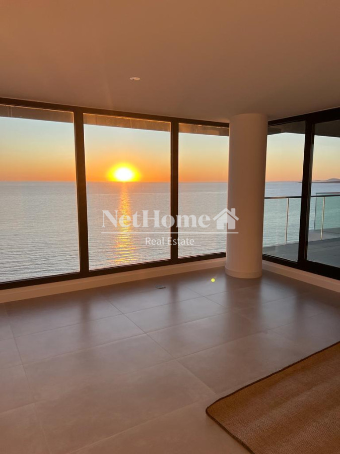 Apartamento ID.514 - Apartamento en venta piso 15 frente al mar !!