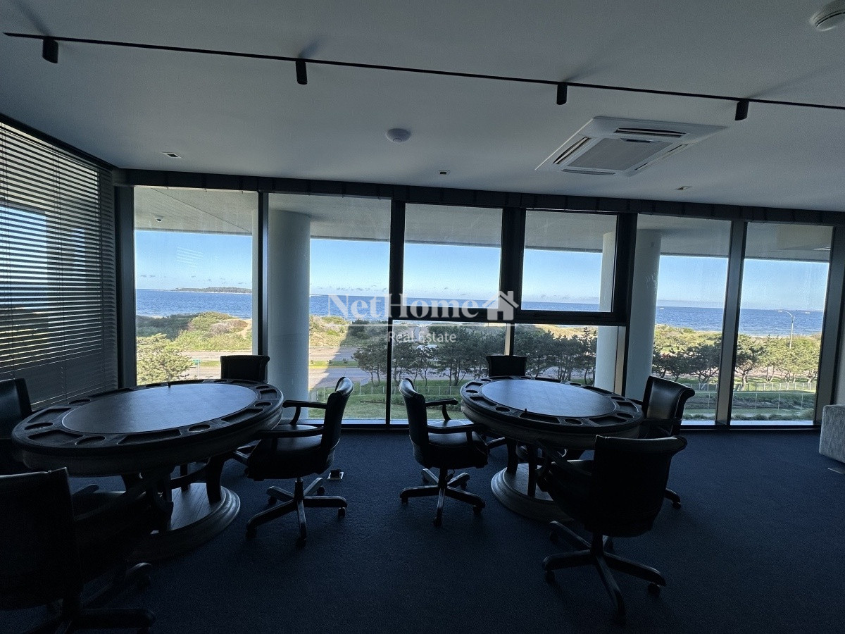 Apartamento ID.514 - Apartamento en venta piso 15 frente al mar !!
