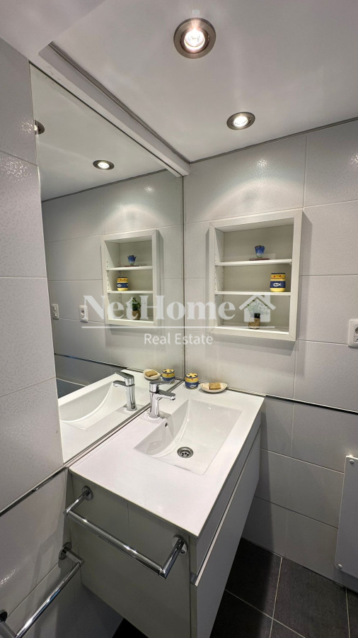 Apartamento ID.681 - Apartamento todo reciclado, 1 dormitorio, cochera, Primera linea