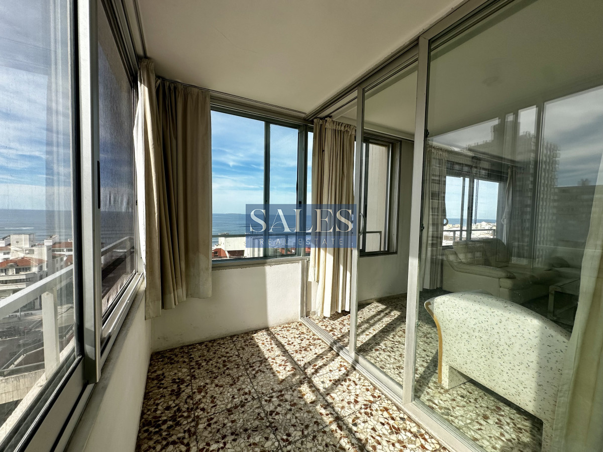 Apartamento ID.1375 - Luminoso apartamento en Península, 2 dormitorios, vista, sol y garage.  