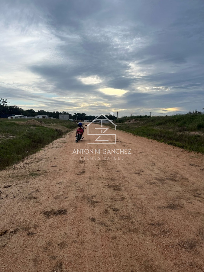 Terreno ID.2433 - Exelente terreno en venta de 300 m2