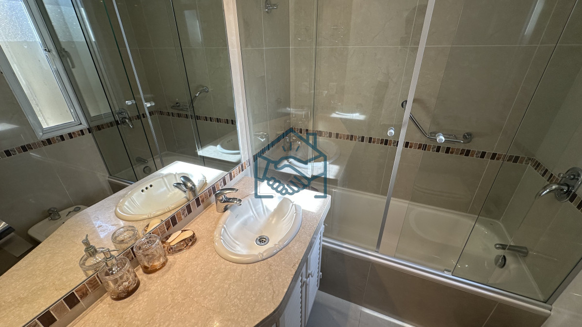 Apartamento ID.1383/Increíble-Depto.-Reciclado-a-Metros-del-Mar!!-3-Dor.-más-Dependencia-!! - Increíble Depto. Reciclado a Metros del Mar!! 3 Dor. más Dependencia !!