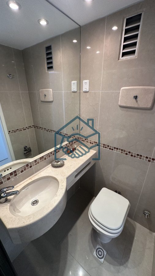 Apartamento ID.1383/Increíble-Depto.-Reciclado-a-Metros-del-Mar!!-3-Dor.-más-Dependencia-!! - Increíble Depto. Reciclado a Metros del Mar!! 3 Dor. más Dependencia !!