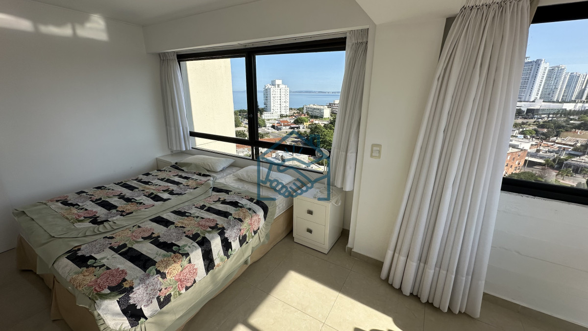 Apartamento ID.1383/Increíble-Depto.-Reciclado-a-Metros-del-Mar!!-3-Dor.-más-Dependencia-!! - Increíble Depto. Reciclado a Metros del Mar!! 3 Dor. más Dependencia !!