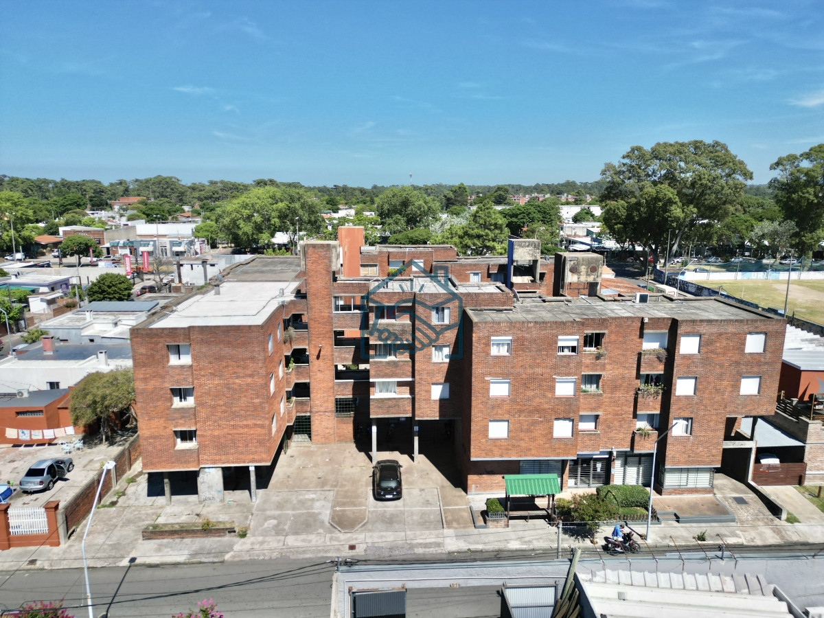 Apartamento ID.1311/Apartamento-en-venta-3-dormitorios-a-pasos-de-J.-De-Viana - Apartamento en venta 3 dormitorios a pasos de J. De Viana