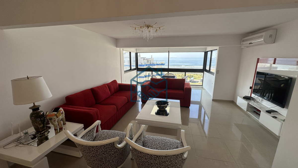 Apartamento ID.1383/Increíble-Depto.-Reciclado-a-Metros-del-Mar!!-3-Dor.-más-Dependencia-!! - Increíble Depto. Reciclado a Metros del Mar!! 3 Dor. más Dependencia !!