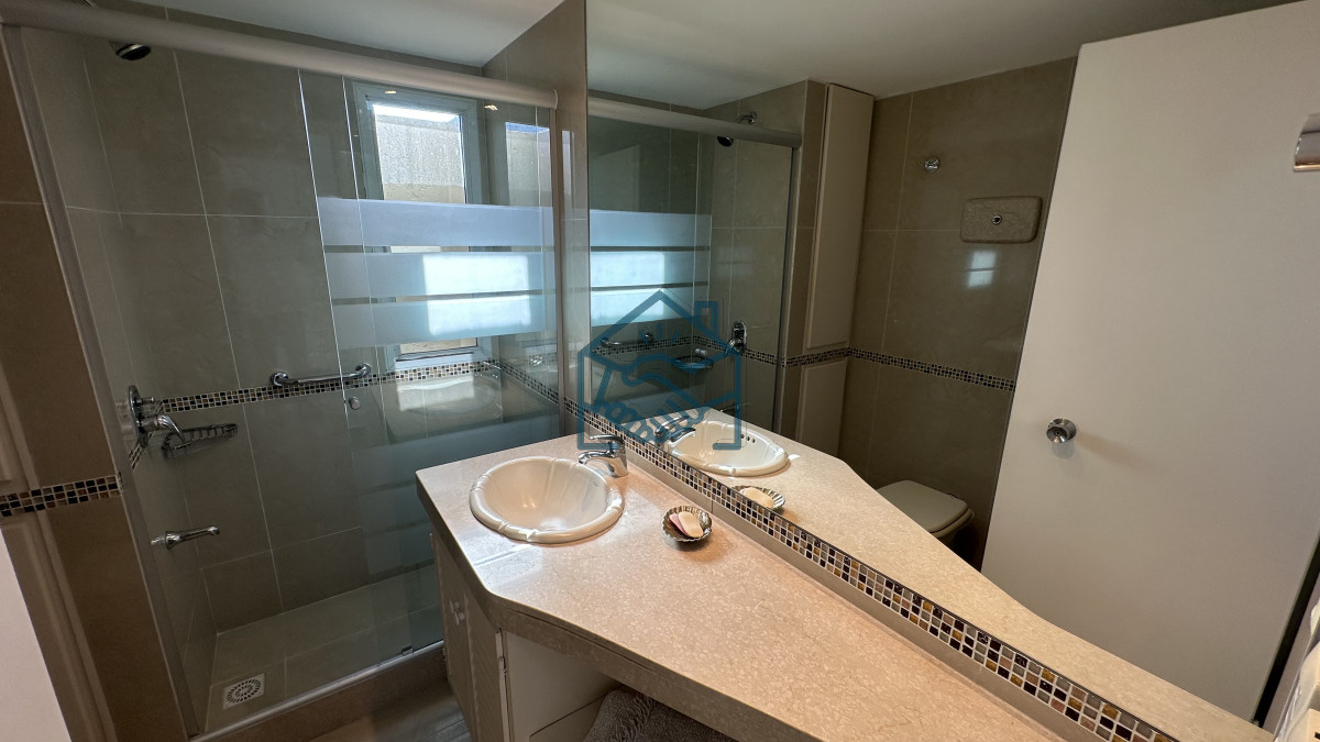 Apartamento ID.1383/Increíble-Depto.-Reciclado-a-Metros-del-Mar!!-3-Dor.-más-Dependencia-!! - Increíble Depto. Reciclado a Metros del Mar!! 3 Dor. más Dependencia !!