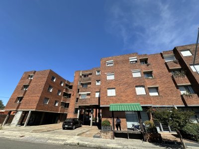 Apartamento ID.1311/Apartamento-en-venta-3-dormitorios-a-pasos-de-J.-De-Viana - Apartamento en venta 3 dormitorios a pasos de J. De Viana