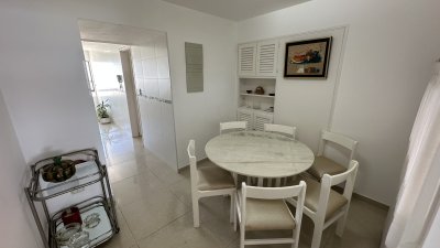 Apartamento ID.1383/Increíble-Depto.-Reciclado-a-Metros-del-Mar!!-3-Dor.-más-Dependencia-!! - Increíble Depto. Reciclado a Metros del Mar!! 3 Dor. más Dependencia !!