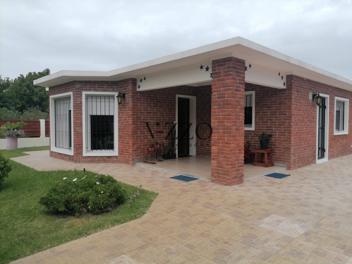 Casa ID.727/Excelente-Casa-en-pinares-3-dormitorios-y-garaje-para-2-autos-- - Excelente Casa en pinares 3 dormitorios y garaje para 2 autos  