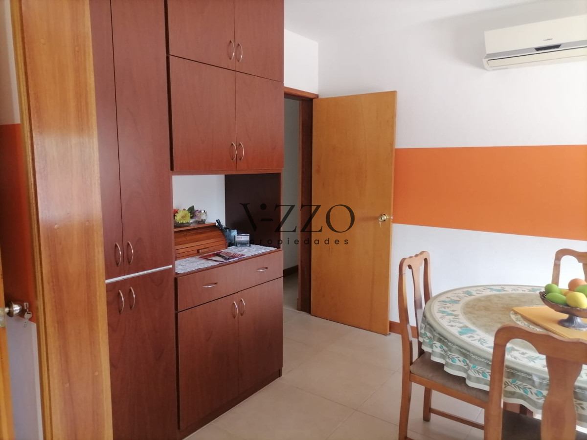 Casa ID.727/Excelente-Casa-en-pinares-3-dormitorios-y-garaje-para-2-autos-- - Excelente Casa en pinares 3 dormitorios y garaje para 2 autos  