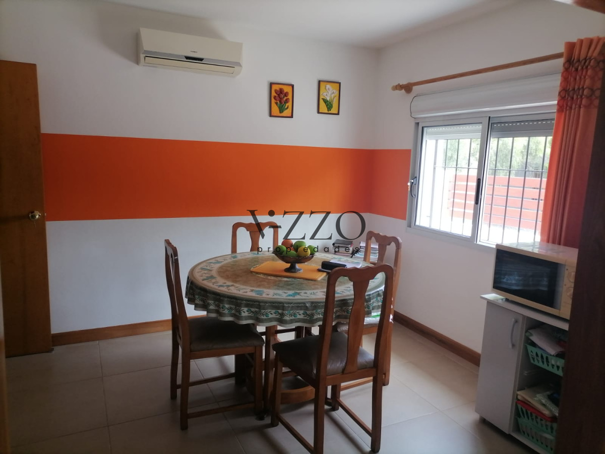 Casa ID.727/Excelente-Casa-en-pinares-3-dormitorios-y-garaje-para-2-autos-- - Excelente Casa en pinares 3 dormitorios y garaje para 2 autos  