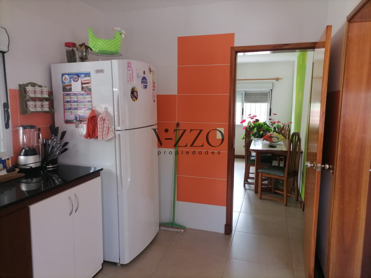 Casa ID.727/Excelente-Casa-en-pinares-3-dormitorios-y-garaje-para-2-autos-- - Excelente Casa en pinares 3 dormitorios y garaje para 2 autos  