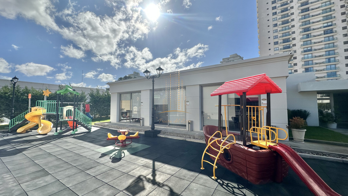Apartamento ID.898 - Apartamento en venta de 2 dormitorios en Punta del Este