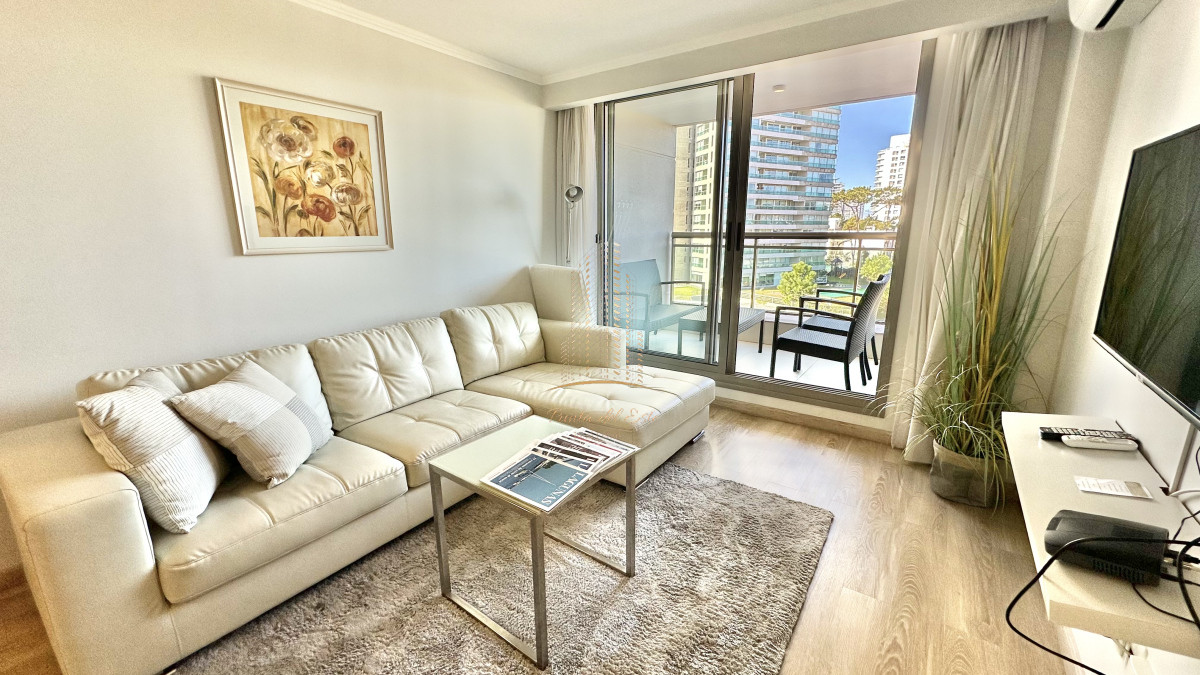 Apartamento ID.898 - Apartamento en venta de 2 dormitorios en Punta del Este