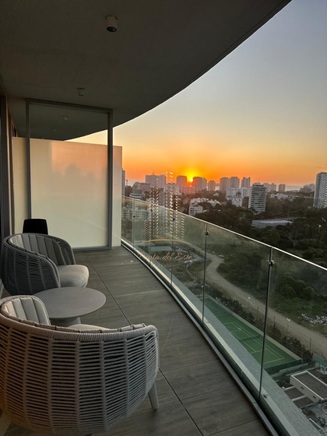 Apartamento ID.837 - Alquiler anual 1 dormitorio Torre Trump , Punta del Este
