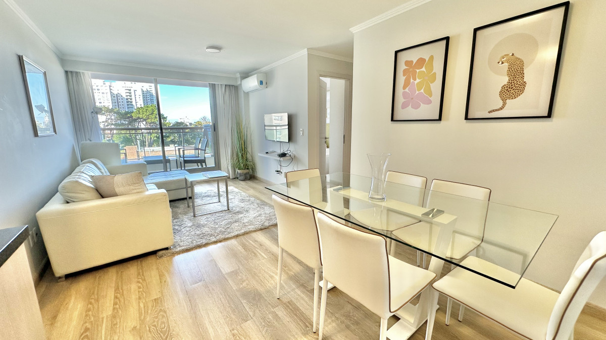 Apartamento en venta de 2 dormitorios en Punta del Este