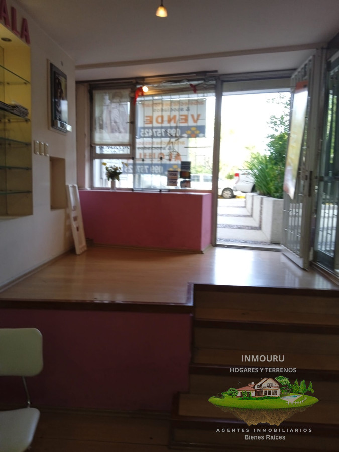 Local Comercial ID.824 - Amplio local frente a Parque Villa Biarritz