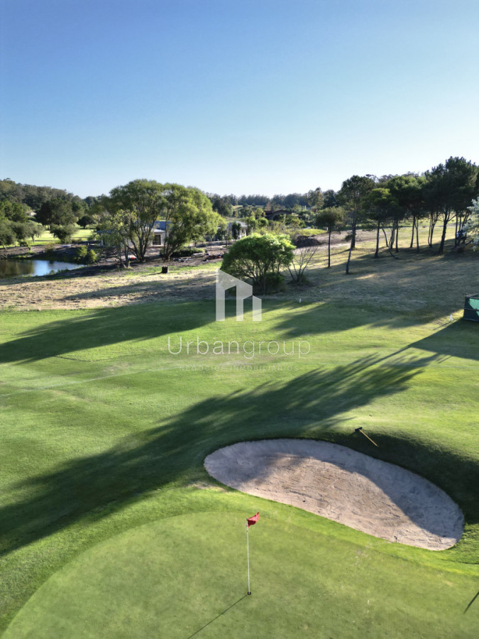Exclusivo Lote en Pueblo Mio Chacras del Golf 4