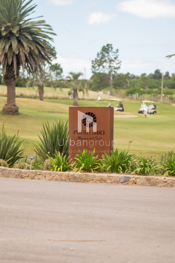 Exclusivo Lote en Pueblo Mio Chacras del Golf 3