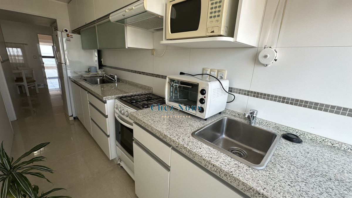 Apartamento ID.1365 - Increíble Depto. Reciclado a Metros del Mar!! 3 Dor. más Dependencia !!
