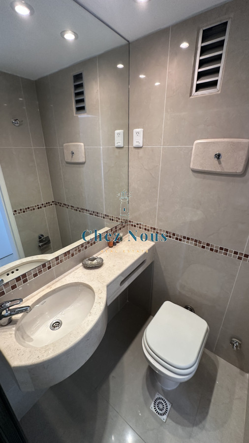 Apartamento ID.1365 - Increíble Depto. Reciclado a Metros del Mar!! 3 Dor. más Dependencia !!
