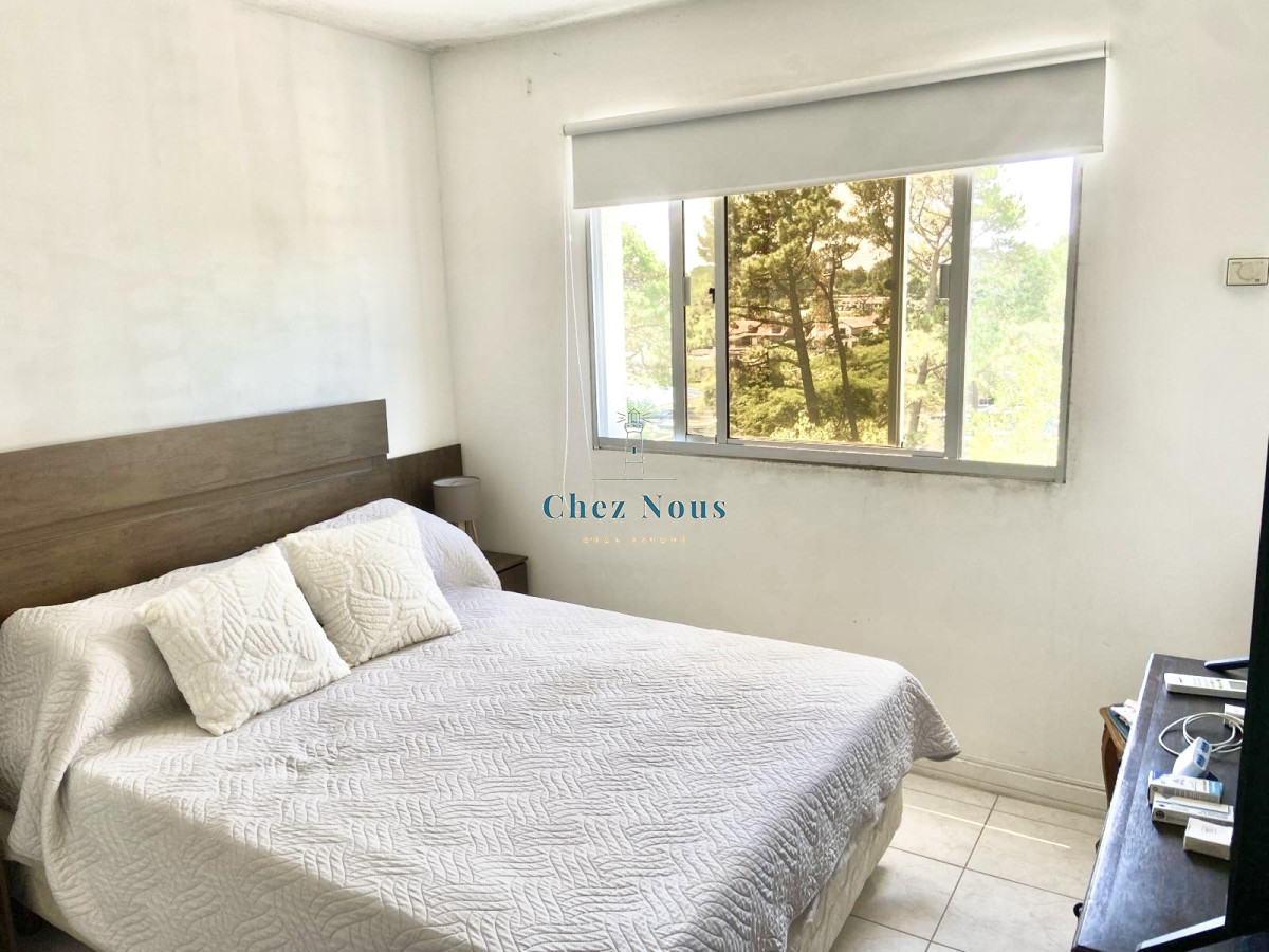 Apartamento ID.1049 - Apartamento 2 dormitorios con balcón en excelente ubicación !!
