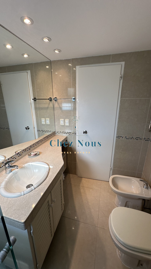 Apartamento ID.1365 - Increíble Depto. Reciclado a Metros del Mar!! 3 Dor. más Dependencia !!