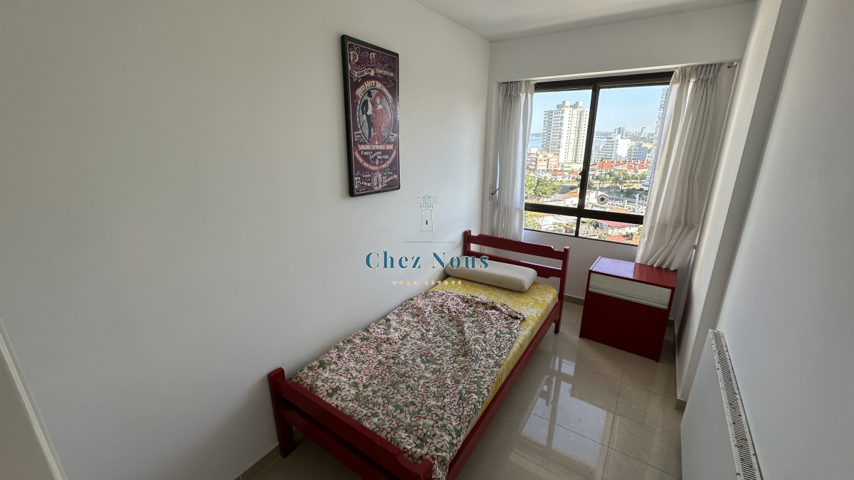 Apartamento ID.1365 - Increíble Depto. Reciclado a Metros del Mar!! 3 Dor. más Dependencia !!