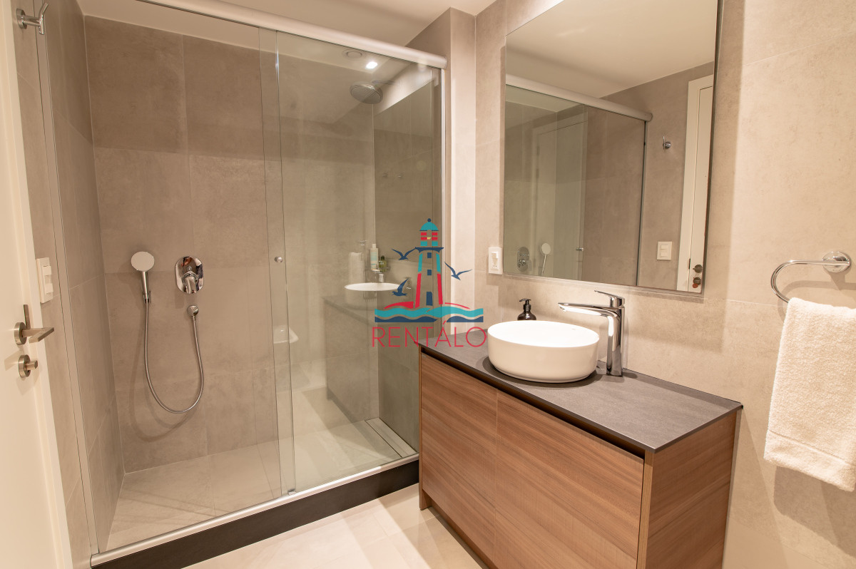 Apartamento ID.530 - Apartamento en venta Venentian OPORTUNIDAD