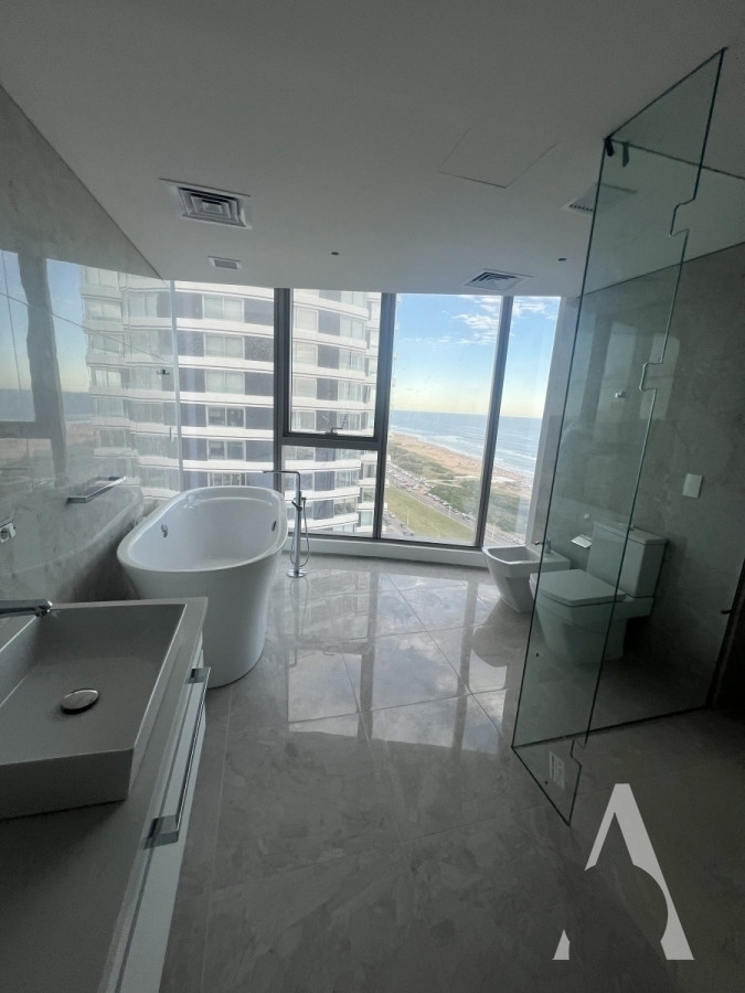Apartamento ID.17 - TRUMP TOWER - 3 SUITE