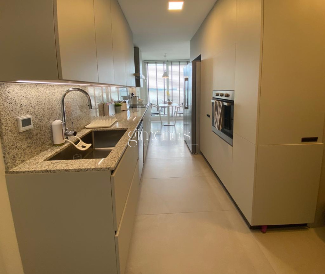 Apartamento ID.414 - Venta de Apartamento 3 Dormitorios - Playa Brava - Punta del Este 