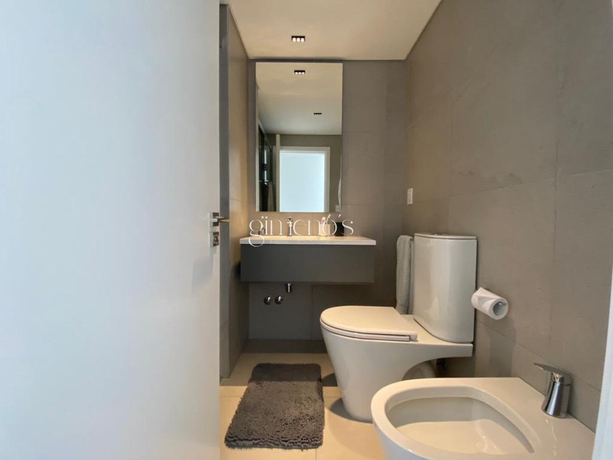 Apartamento ID.414 - Venta de Apartamento 3 Dormitorios - Playa Brava - Punta del Este 