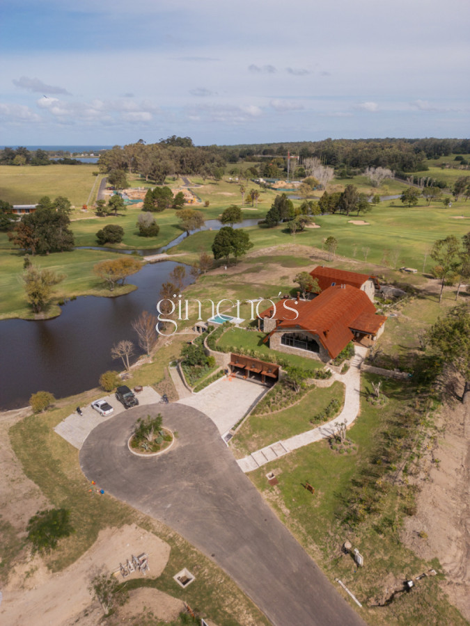 Terreno ID.1102 - Exclusivo Lote en Pueblo Mio Chacras del Golf