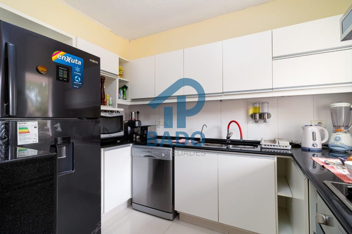 Casa ID.77 - Casa de 5 dormitorios en Alquiler