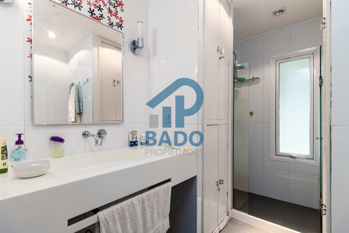 Casa ID.77 - Casa de 5 dormitorios en Alquiler