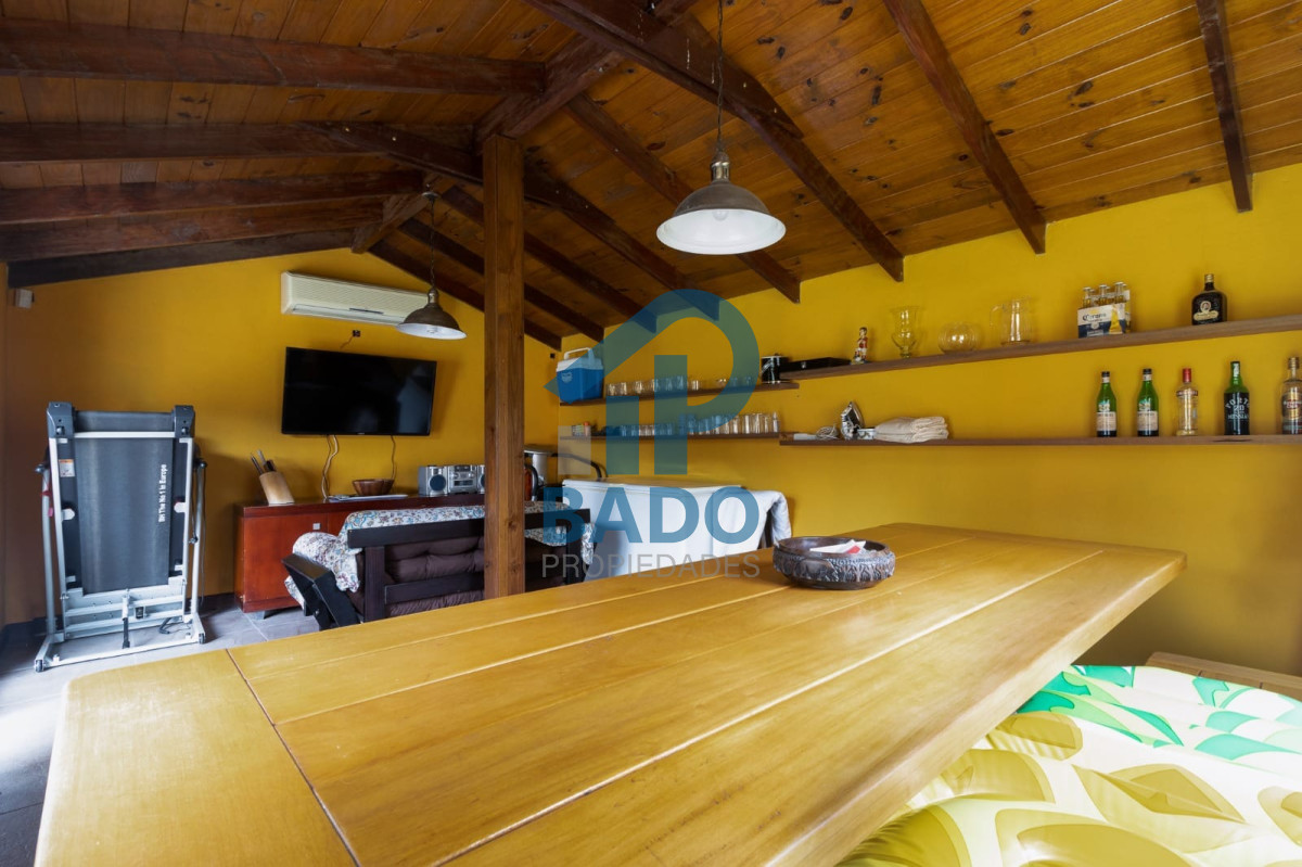 Casa ID.77 - Casa de 5 dormitorios en Alquiler