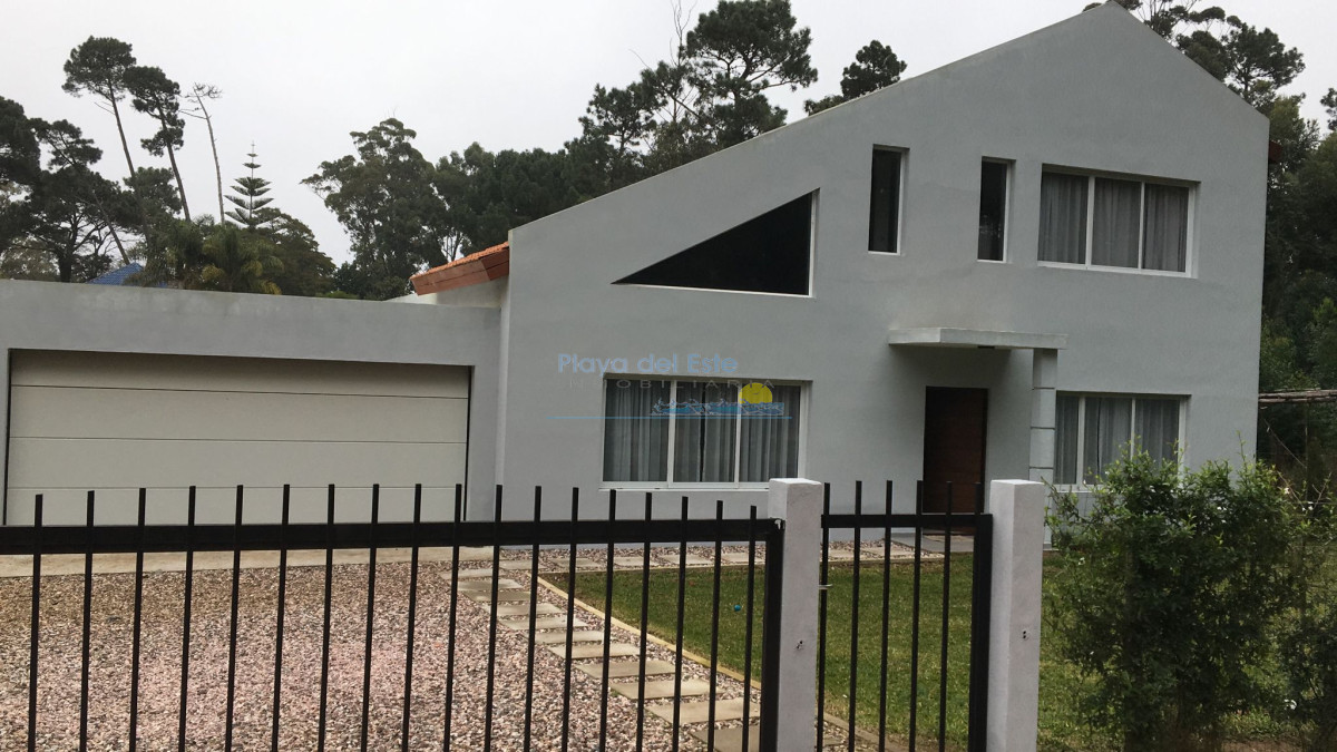 Burnett - GoPunta - Portal Inmobiliario de Punta del Este - Maldonado