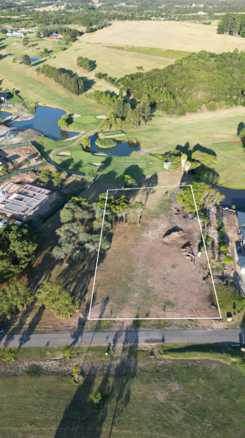 Terreno ID.5471 - Exclusivo Lote en Pueblo Mio Chacras del Golf