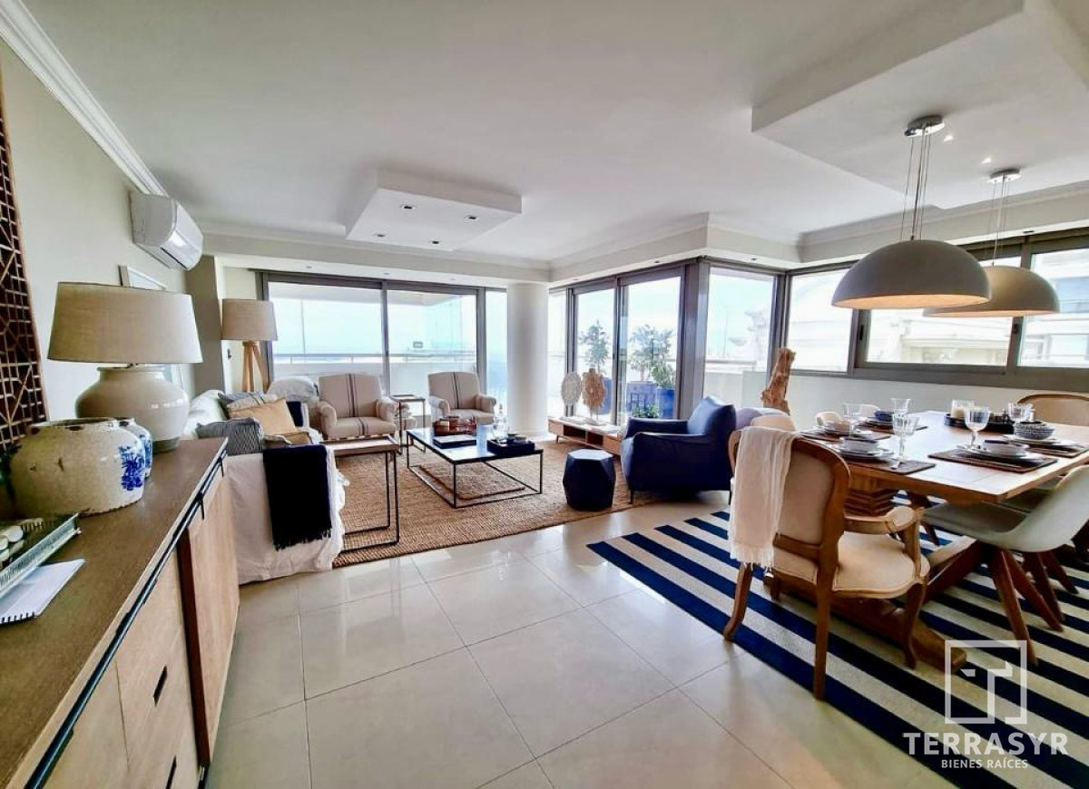 Apartamento ID.215 - Apartamento  Primera linea Edificio IMPERIALES 