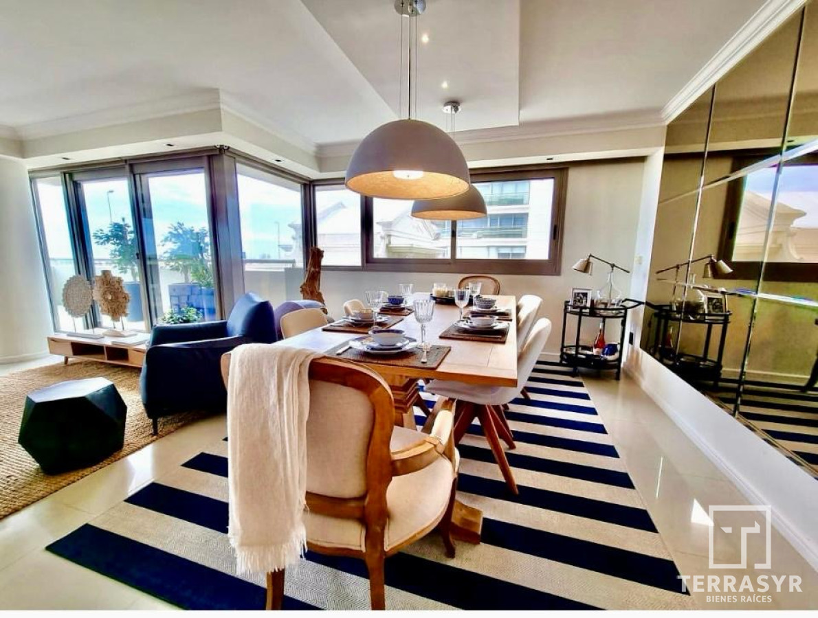 Apartamento ID.215 - Apartamento  Primera linea Edificio IMPERIALES 