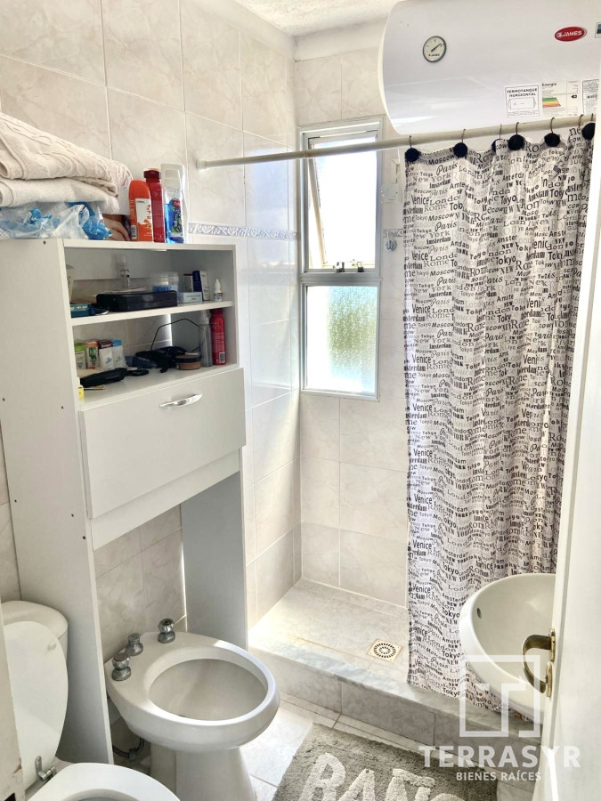 Apartamento ID.627 - Apartamento 2 dormitorios con balcón en excelente ubicación !!