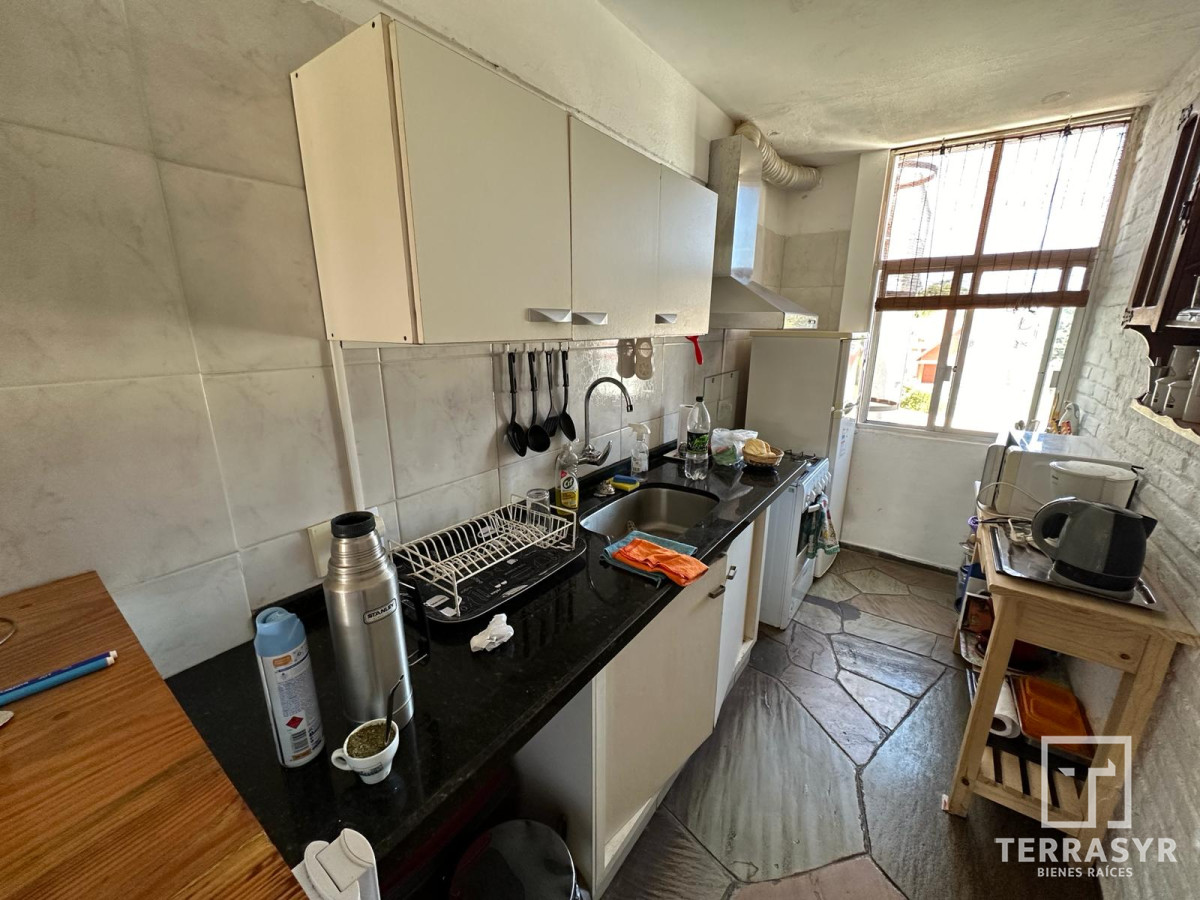 Apartamento ID.302 - Dpto. Punta del Este 2 dorm, terraza a mts. del Maar