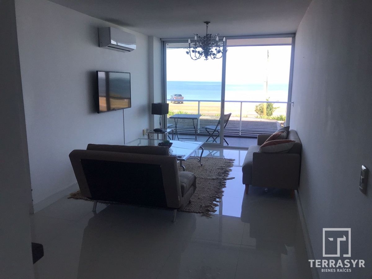 Apartamento ID.373 - Hermoso apartamento de 1 dormitorio en primera línea mansa 