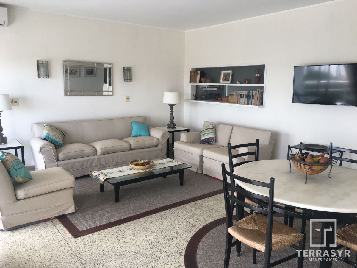 Apartamento ID.959 - Apartamento 2 dormitorios, con balcón frente al mar